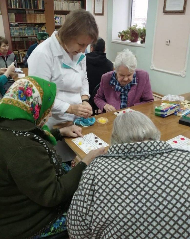 В  Нурлатском доме-интернате для престарелых и инвалидов проводят актуальные занятия