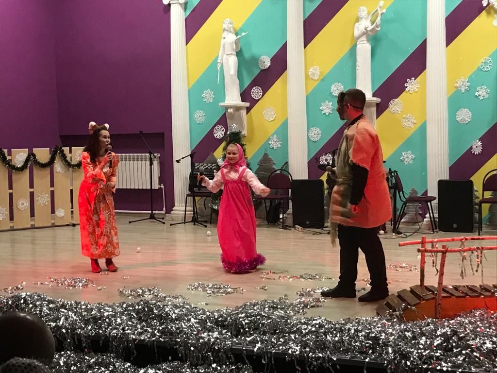 В «Нурлатской детской школе искусств «Сэлэт» состоялась премьера новогодней сказки