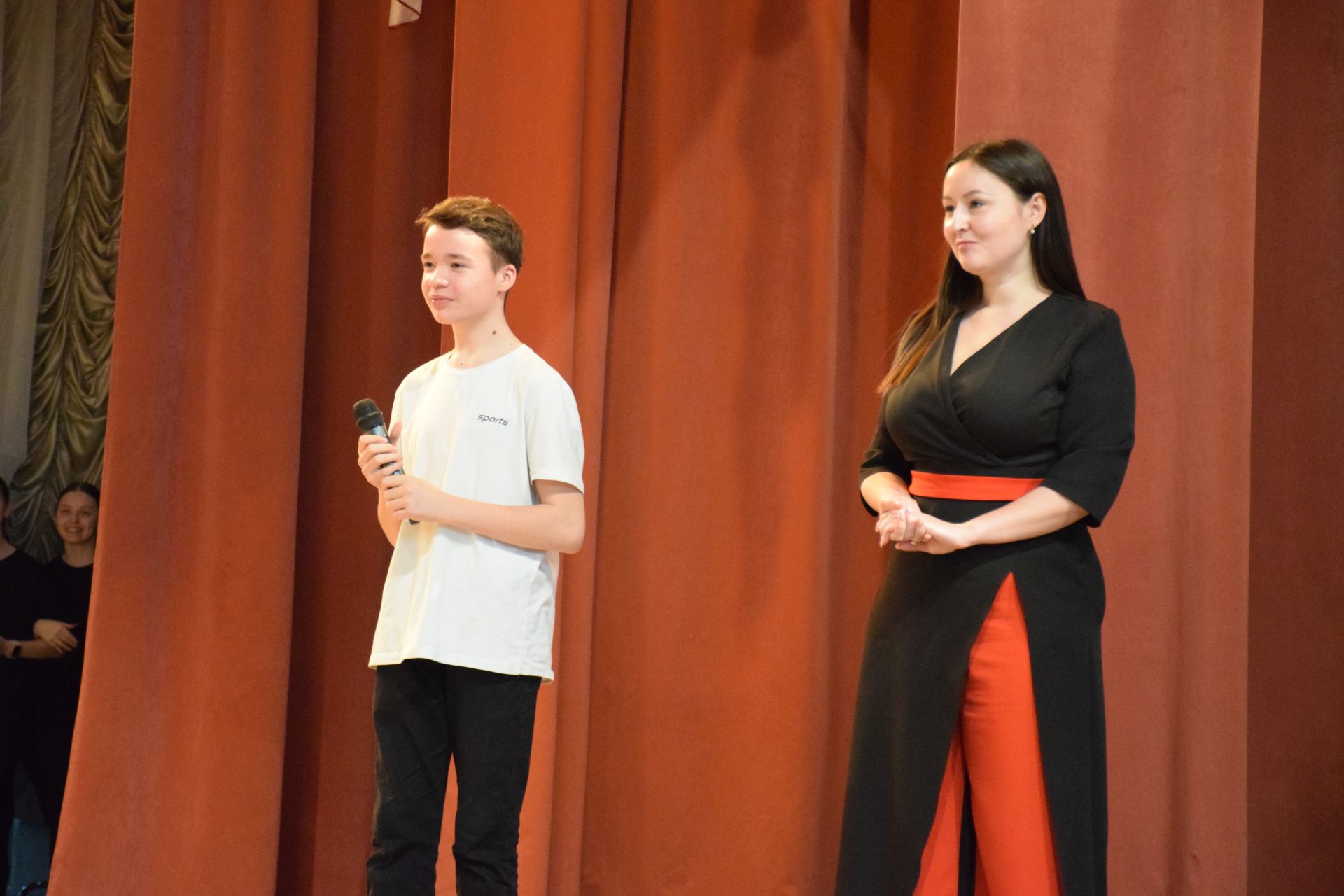 Юные таланты Нурлата получили мастер-классы от именитых членов жюри фестивального движения «Созвездие-Йолдызлык»