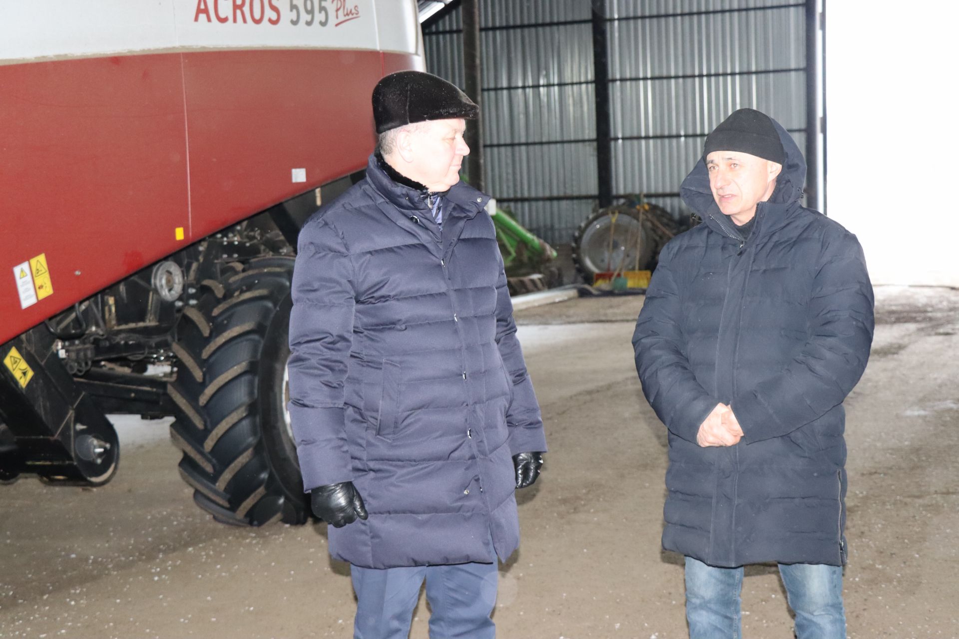 Алмаз Ахметшин посетил крестьянско-фермерское хозяйство Али Алиева в Тюрнясеве