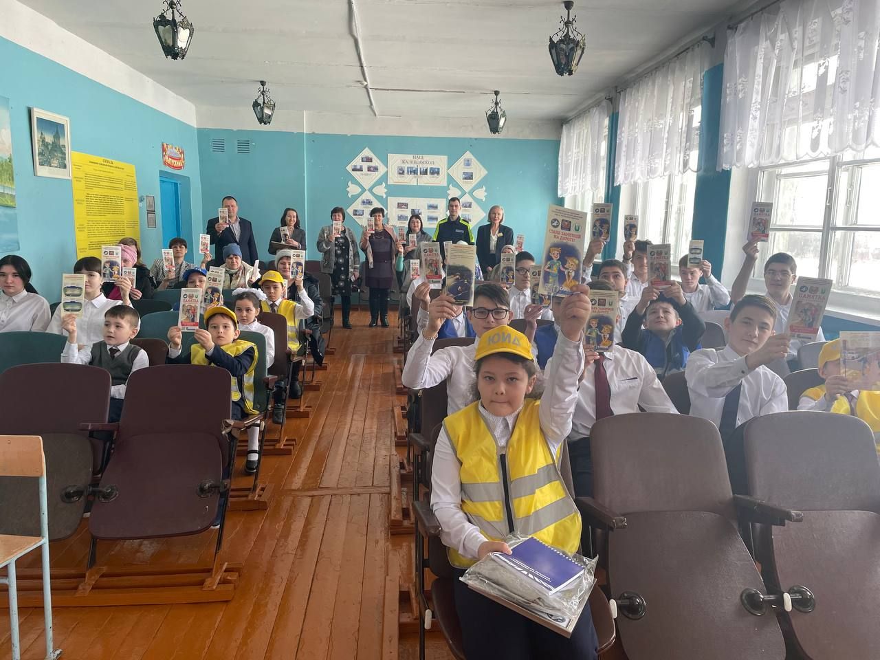 В Новоальметьевской школе обсудили вопросы безопасности дорожного движения