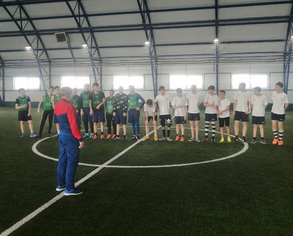 В Нурлате определились победители отборочных игр по футболу среди школьных команд