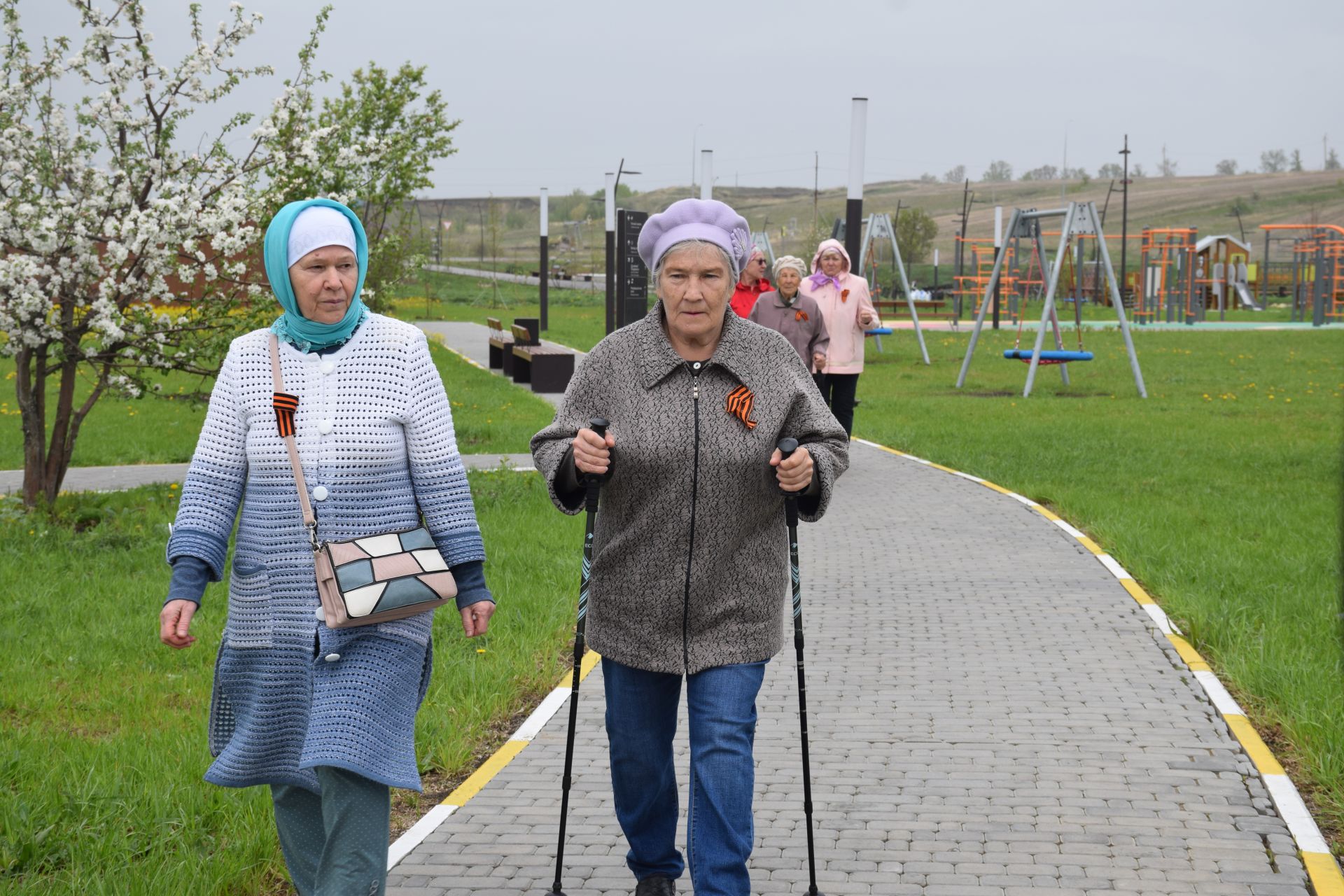 Занятие Нурлатского Центра здоровья и активного долголетия прошло в парке «Кондурча»