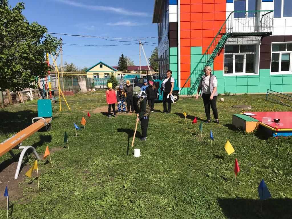 В Нурлате проводятся мероприятия по преемственности дошкольных учреждений со школой