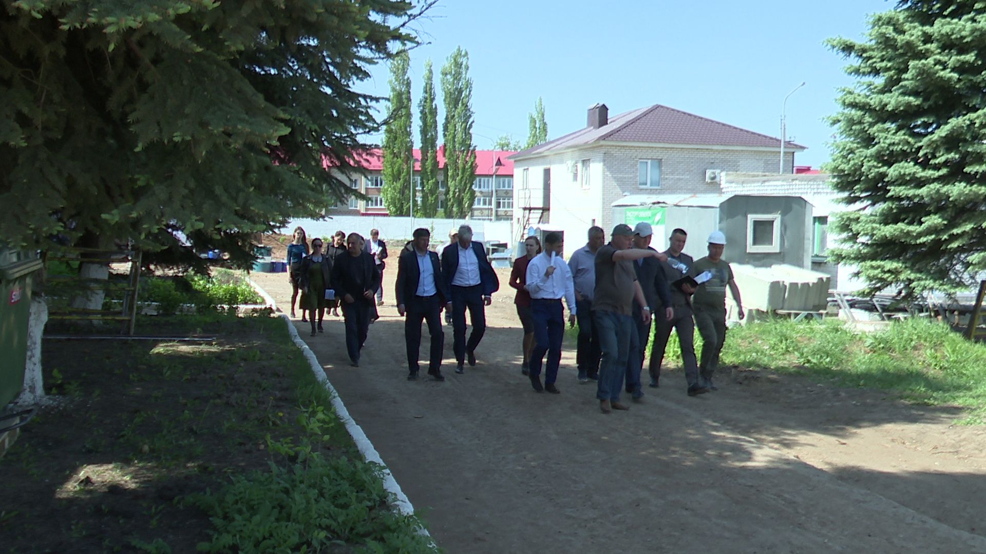 Глава района Алмаз Ахметшин оценил ход строительства новой станции очистки воды