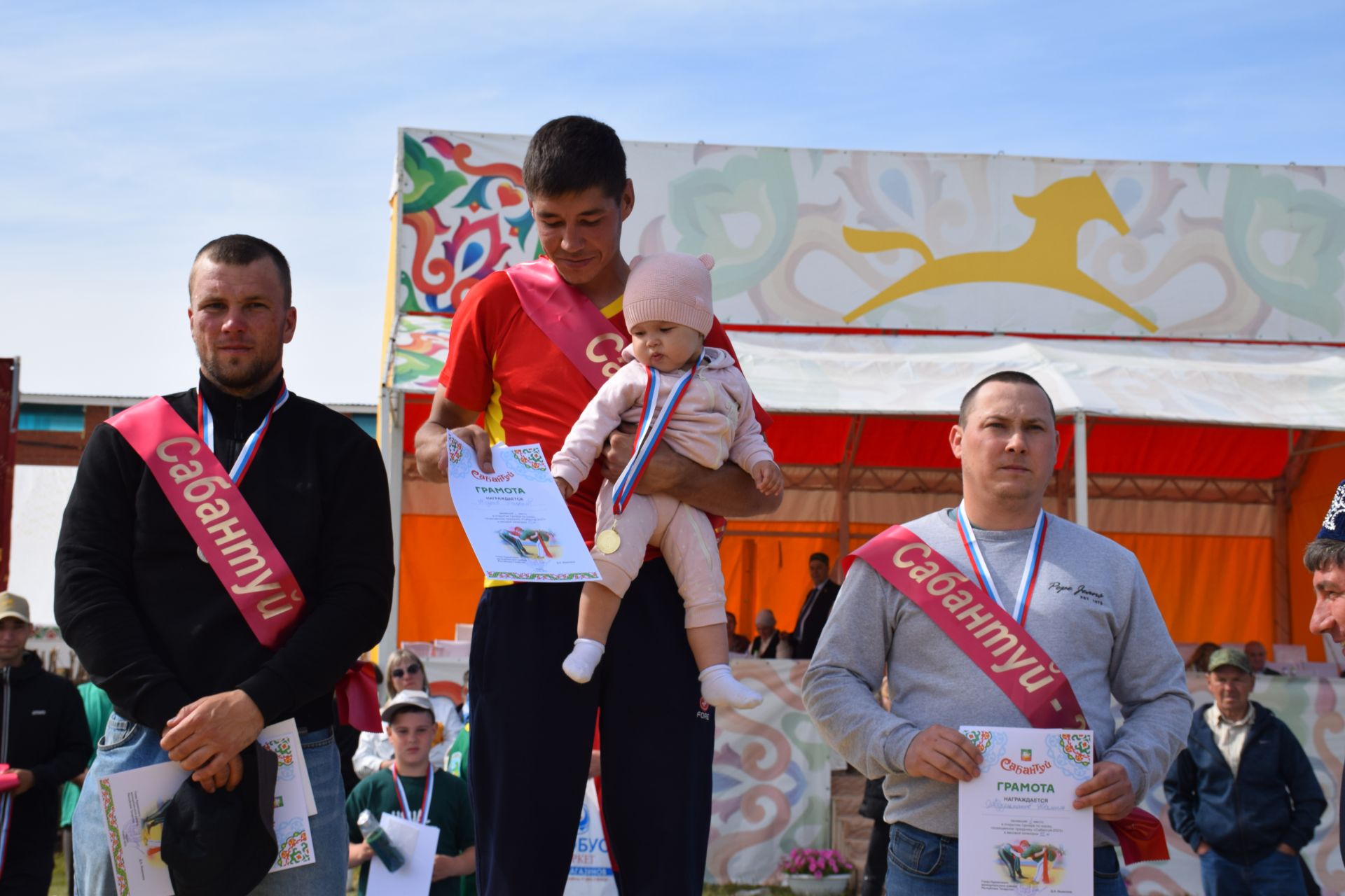 Абсолютным чемпионом Нурлатского Сабантуя стал Марсель Гузаеров