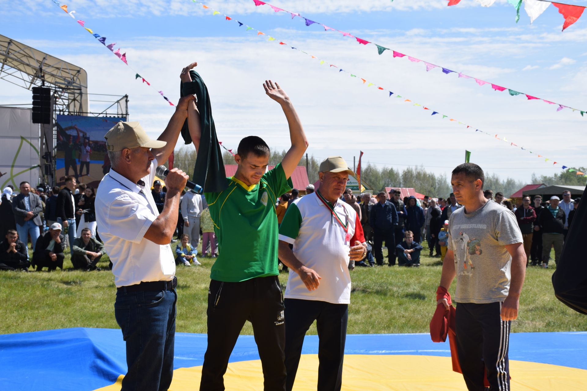 Абсолютным чемпионом Нурлатского Сабантуя стал Марсель Гузаеров