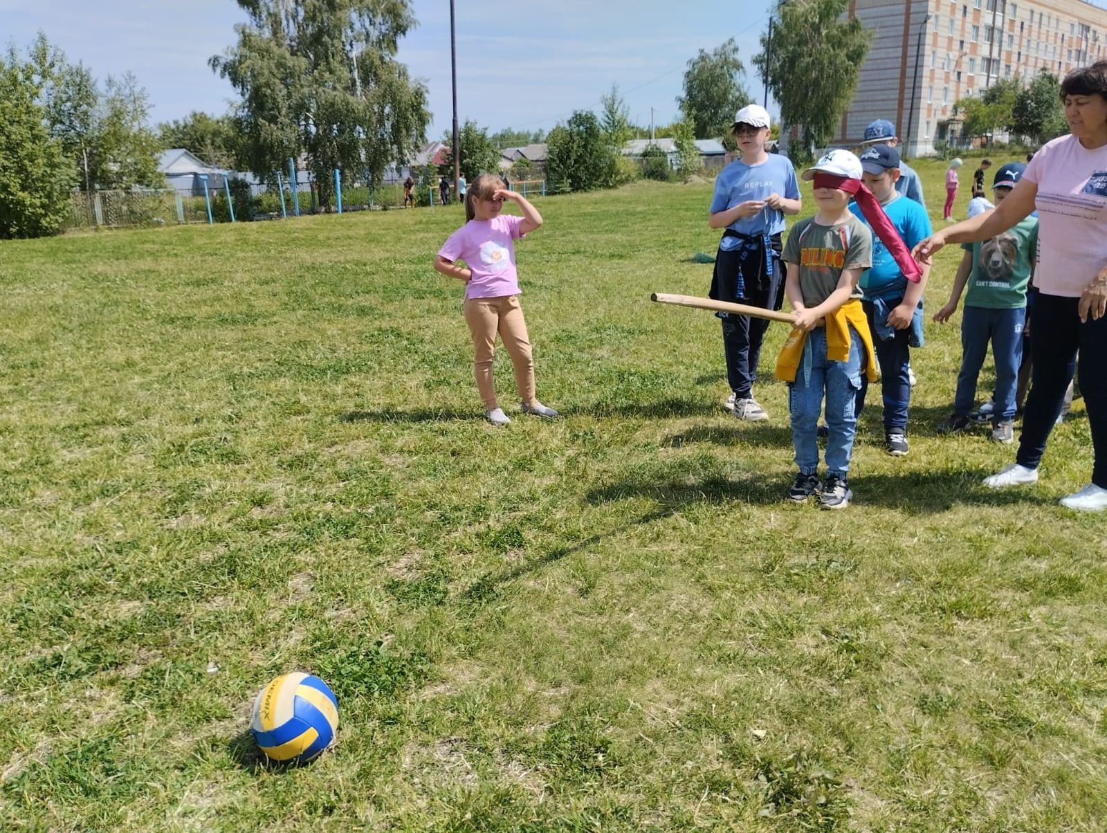 Весело и с пользой проводят нурлатские дети время в пришкольном лагере