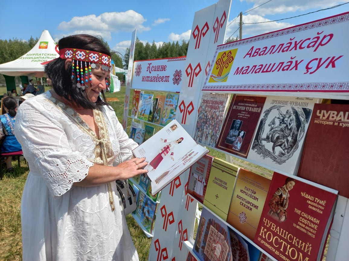 На празднике Уяв Центральная библиотека Нурлата развернула интерактивную площадку