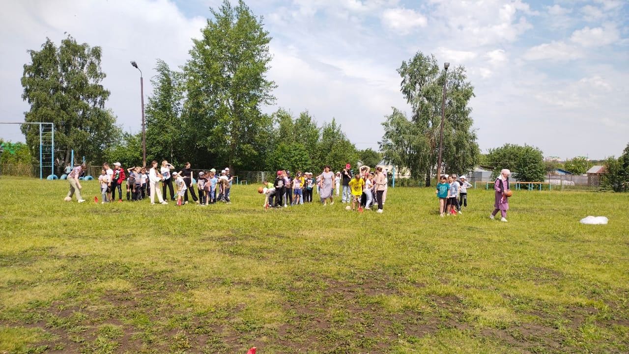 В Нурлате на старт вышли «Птички», «Оба-на», «Улыбка», «Короли» и «Радуга»