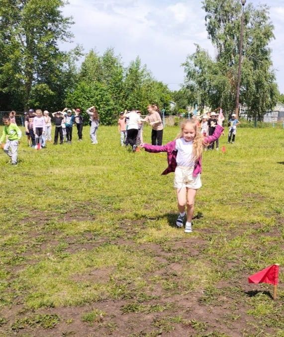 В Нурлате на старт вышли «Птички», «Оба-на», «Улыбка», «Короли» и «Радуга»