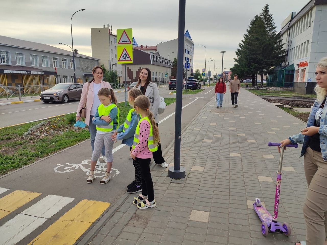 Нурлатские пешеходные переходы патрулируют учителя и родители