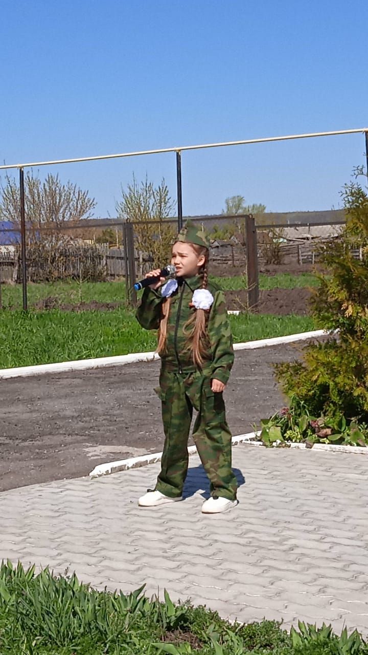 В Караульной Горе в большом и красивом доме проживает не совсем обычная  семья Васильевых | 08.06.2023 | Нурлат - БезФормата