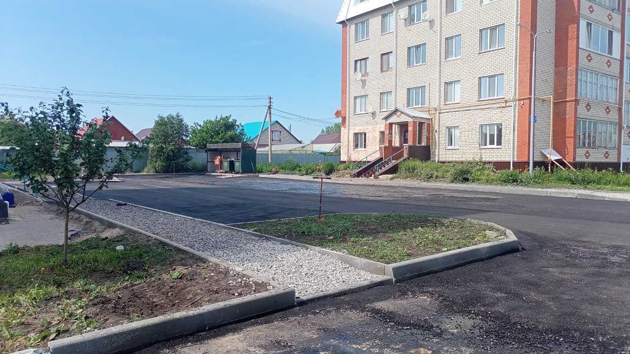 В Нурлате продолжается реализация республиканской программы «Наш двор»