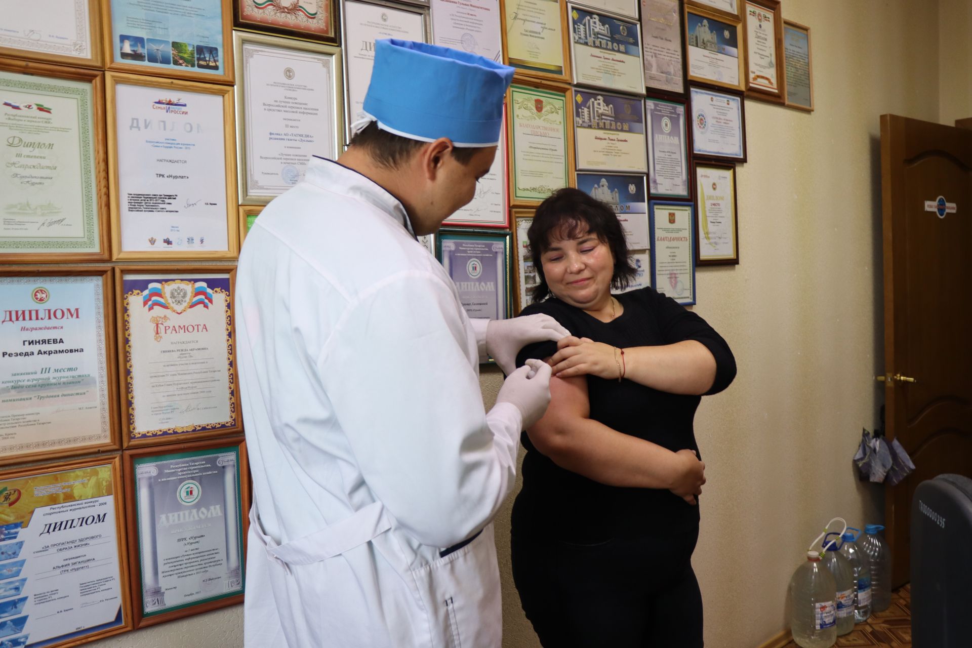 В Нурлатском районе продолжается вакцинация против гриппа