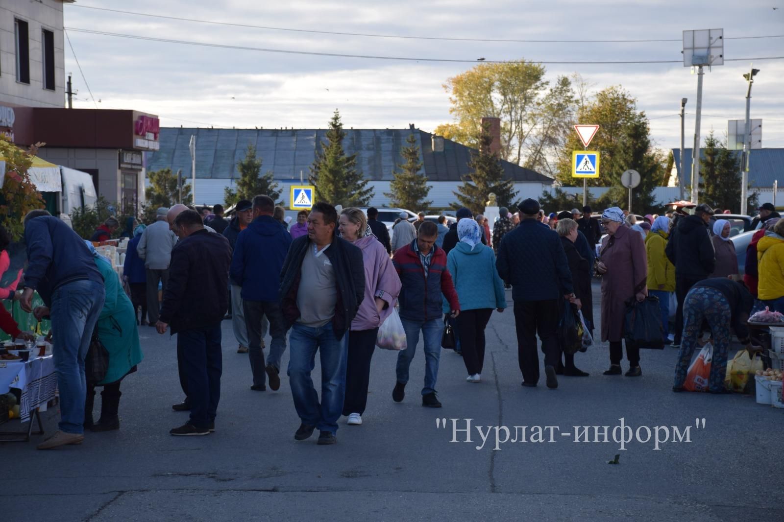 В Нурлате первая осенняя ярмарка посвящена Дню пожилого человека