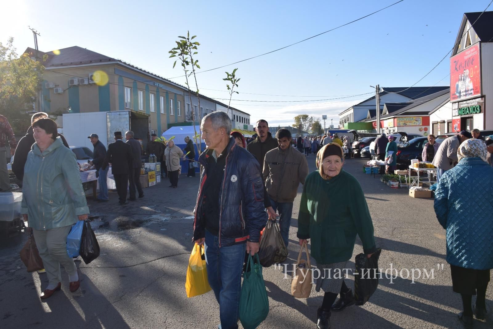 В Нурлате первая осенняя ярмарка посвящена Дню пожилого человека