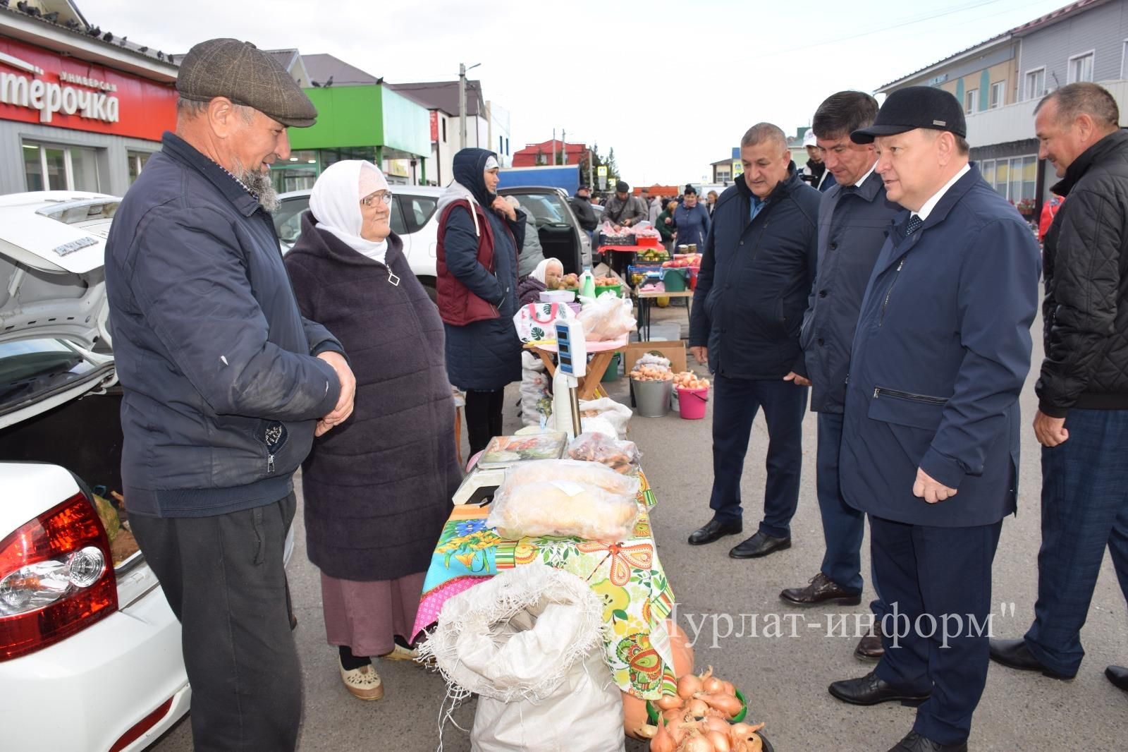 В Нурлате первая осенняя ярмарка посвящена Дню пожилого человека