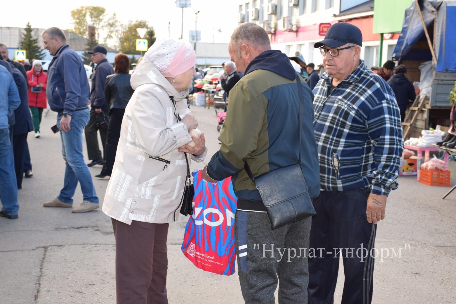 В Нурлате первая осенняя ярмарка посвящена Дню пожилого человека