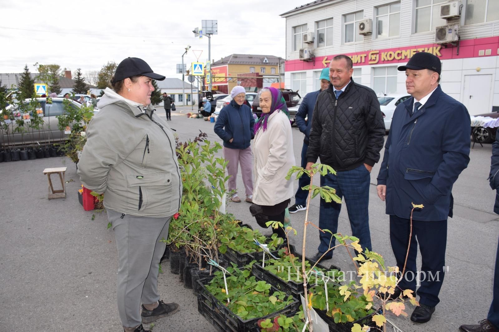 В Нурлате первая осенняя ярмарка посвящена Дню пожилого человека