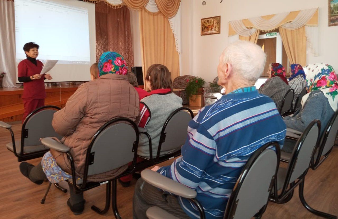 «Гайдар шагает впереди»: жители Нурлатского дома-интерната вспомнили знакомые произведения автора