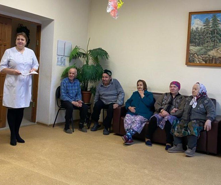 В Нурлатском доме для престарелых в первые дни нового года говорили о здоровье
