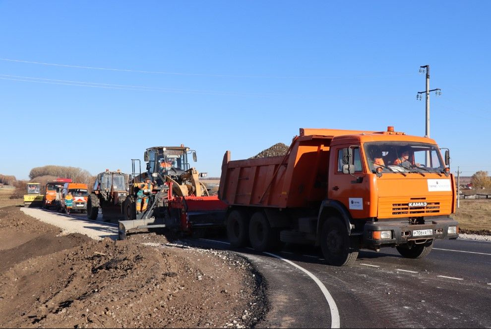 Сегодня свой профессиональный праздник отмечают нурлатские работники дорожного хозяйства