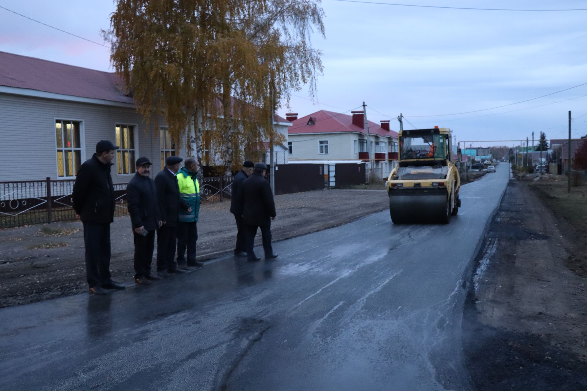 Глава Нурлатского района ознакомился с качеством дорожных работ