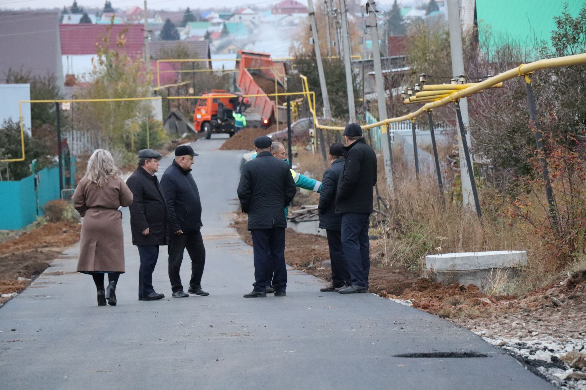 Глава Нурлатского района ознакомился с качеством дорожных работ