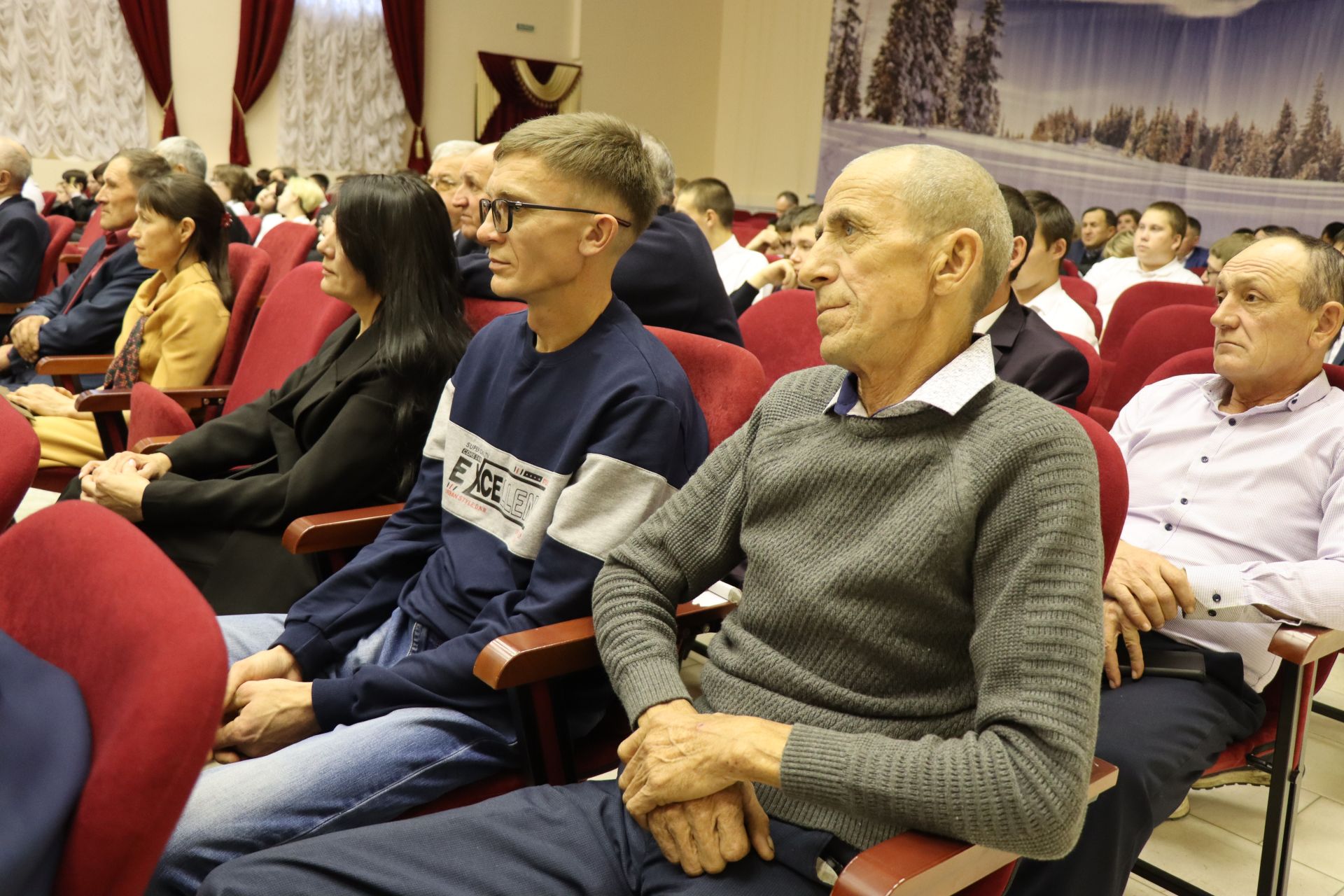 В Нурлатском районе чествовали передовиков сельского хозяйства и перерабатывающей промышленности