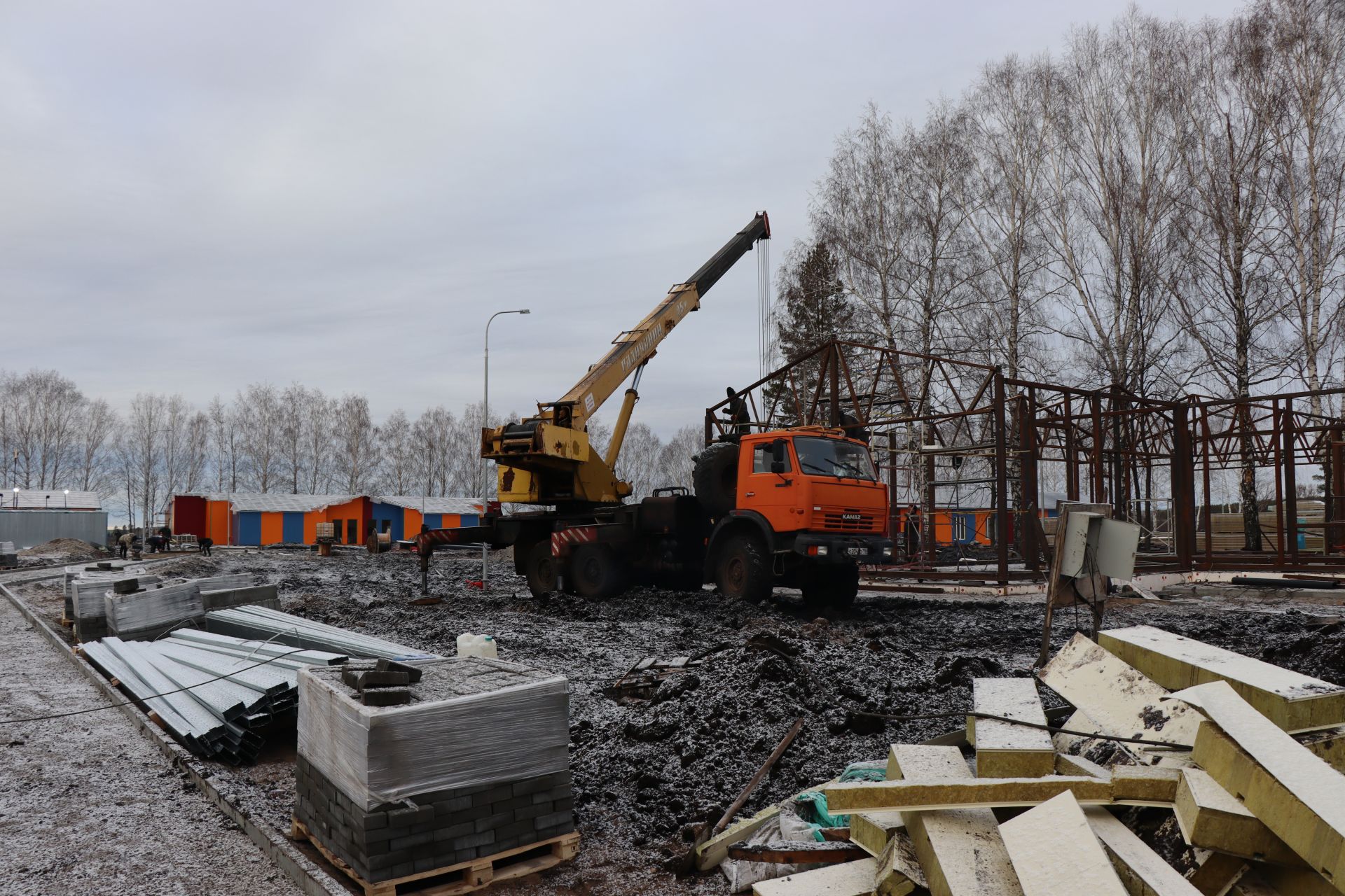 Дамир Ишкинеев показал министру строящийся объект