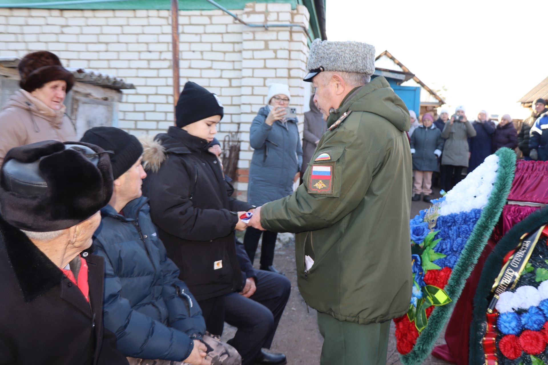 В селе Бурметьево Нурлатского района проводили в последний путь Ахметова Ильфата