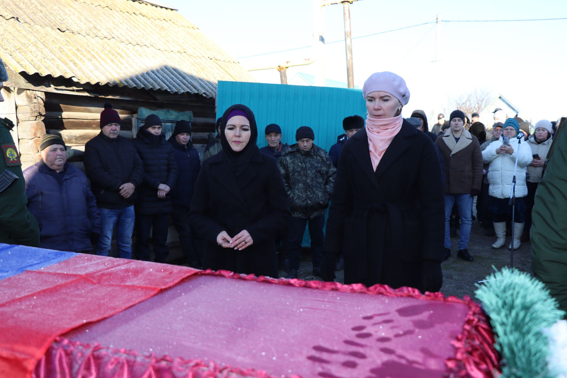 В селе Бурметьево Нурлатского района проводили в последний путь Ахметова Ильфата