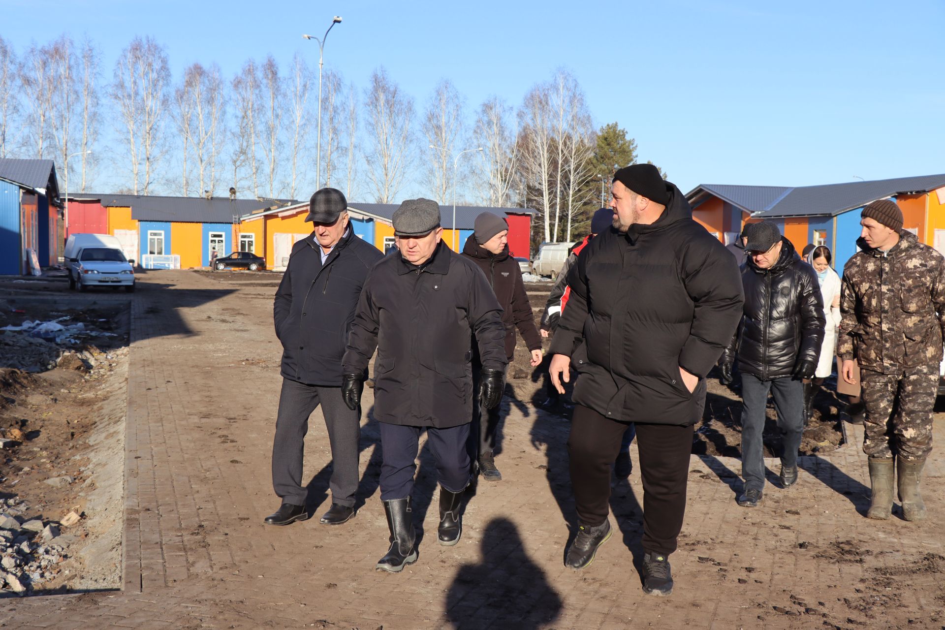 Дамир Ишкинеев посетил строящийся детский лагерь «Заречный»