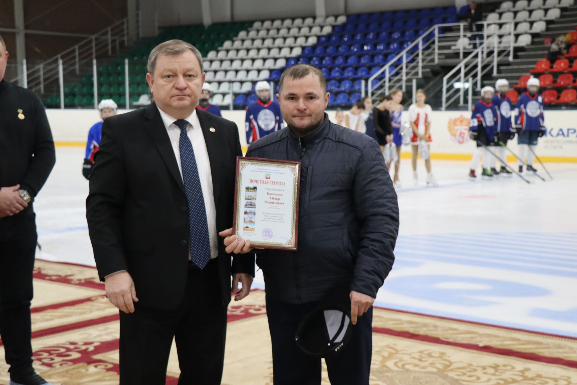 В Нурлате после капремонта торжественно открыли ледовый дворец «Ледок»