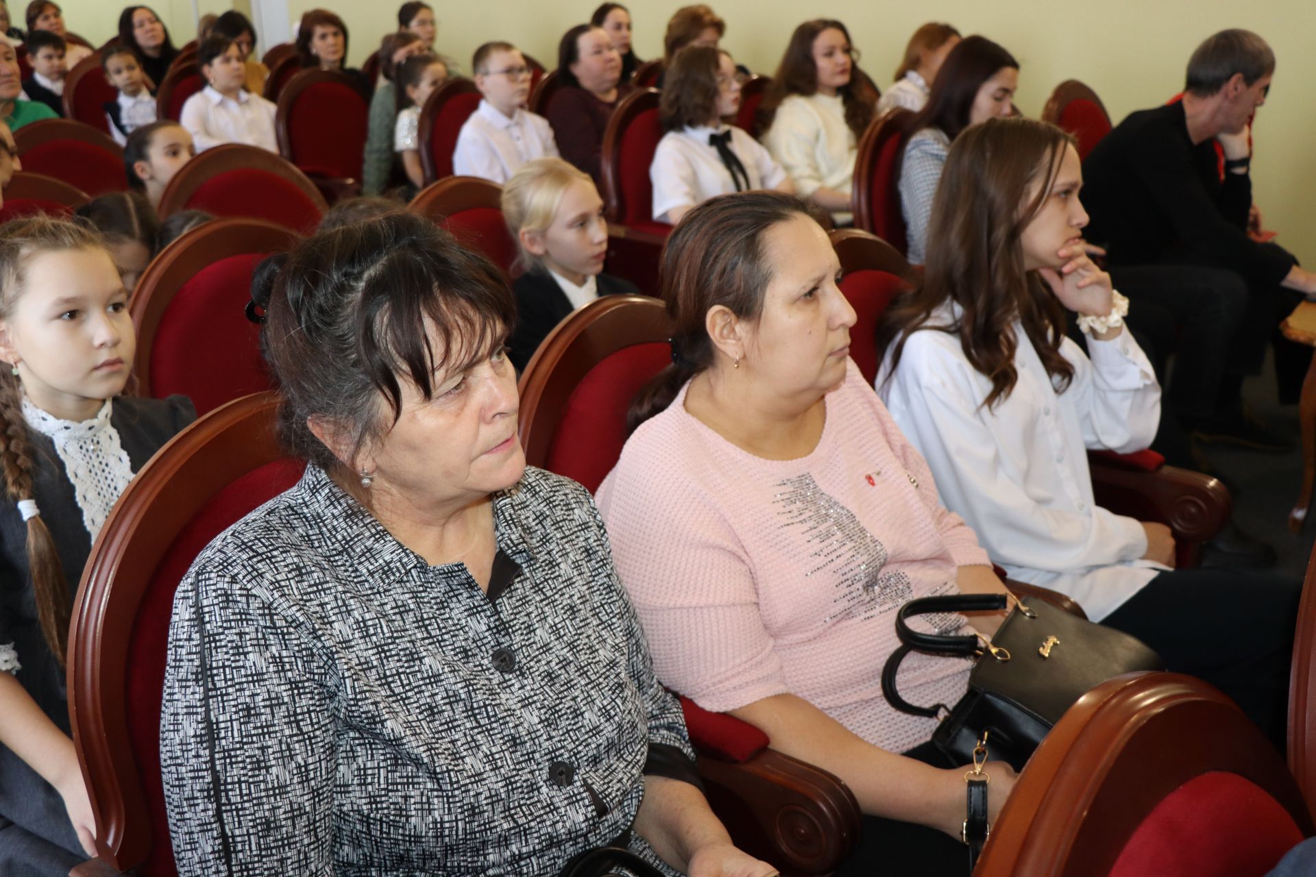 В Нурлате наградили победителей районного творческого фестиваля «Ветер судьбы»