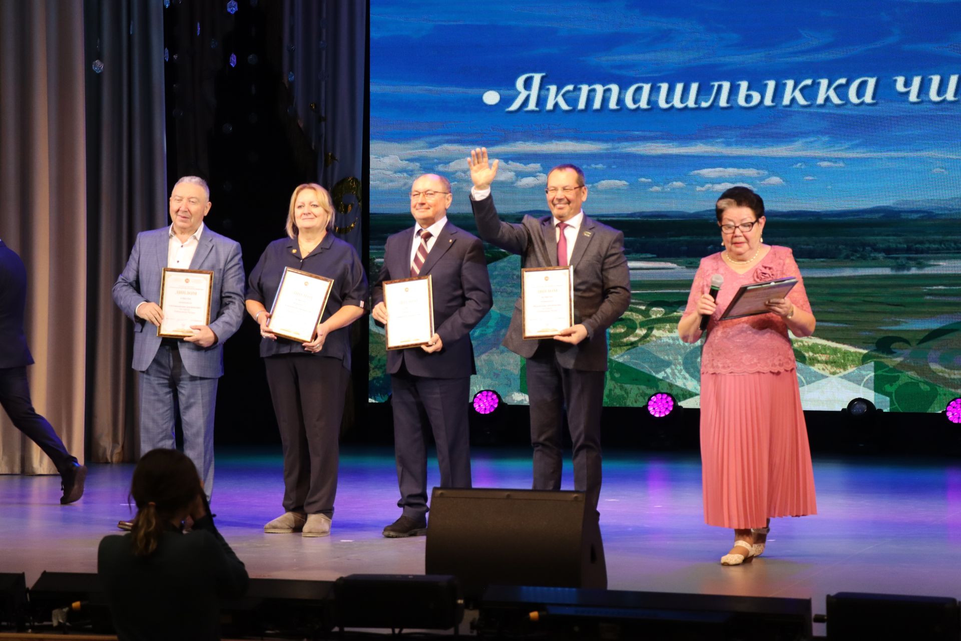 Делегация из Нурлата приняла участие на встрече земляков в городе Набережные Челны