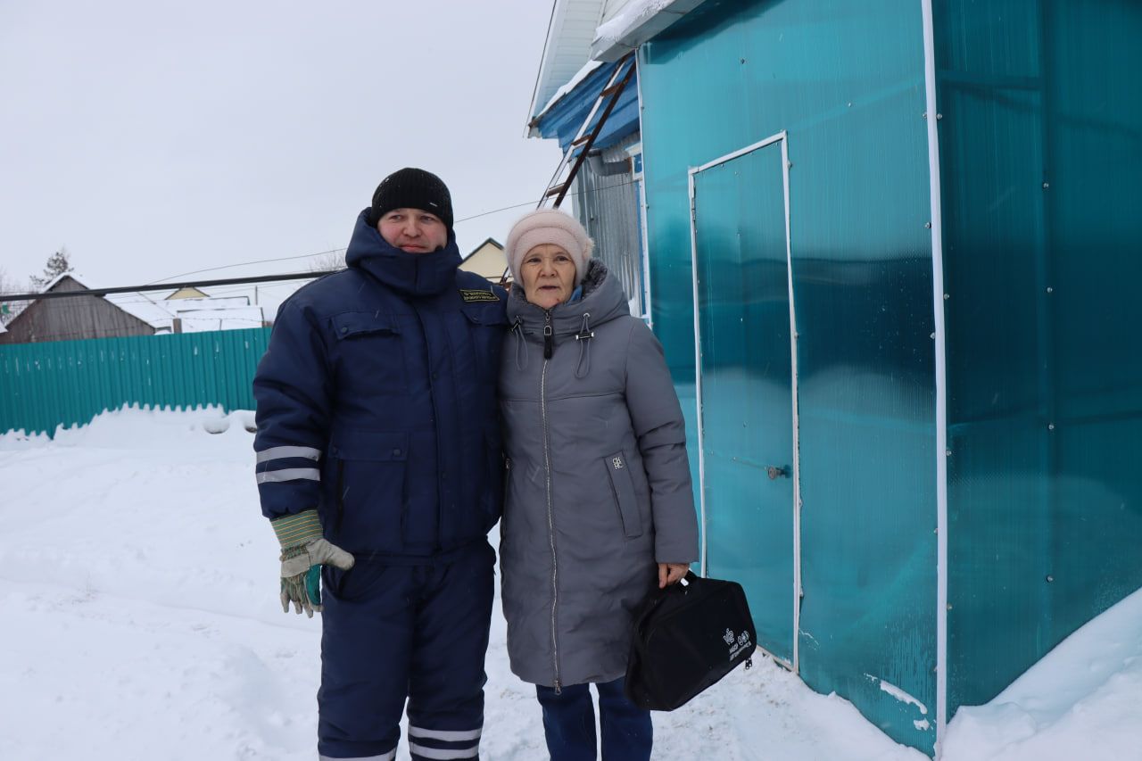 На днях сотрудники учреждения «Безопасность дорожного движения» организовали волонтерский десант в Курманаево