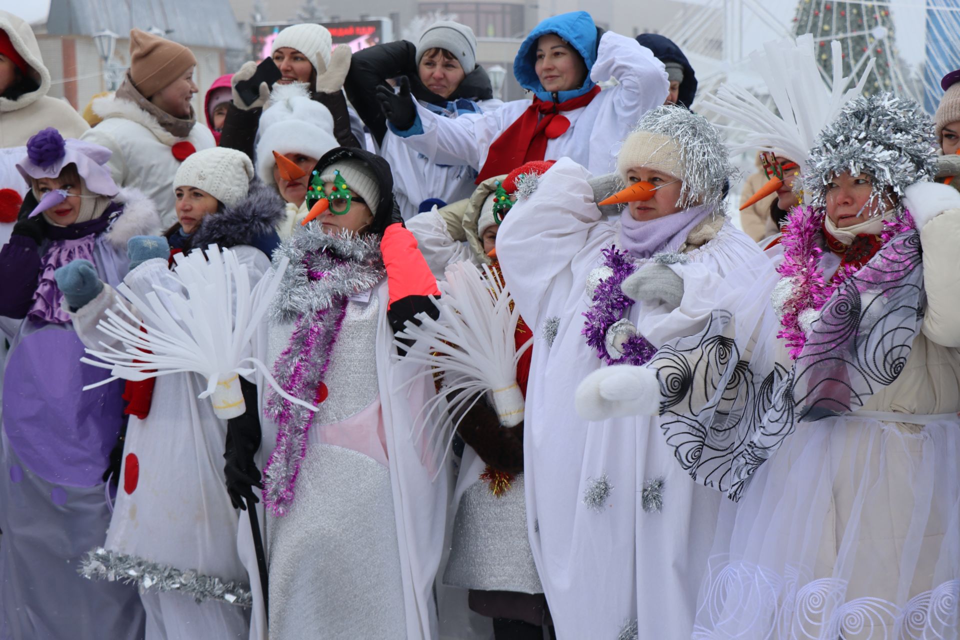 В Нурлате состоялся фестиваль креативных санок «СаниFest» (фоторепортаж)