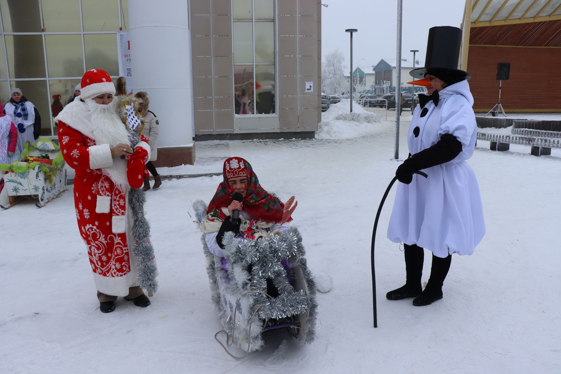 В Нурлате состоялся фестиваль креативных санок «СаниFest» (фоторепортаж)