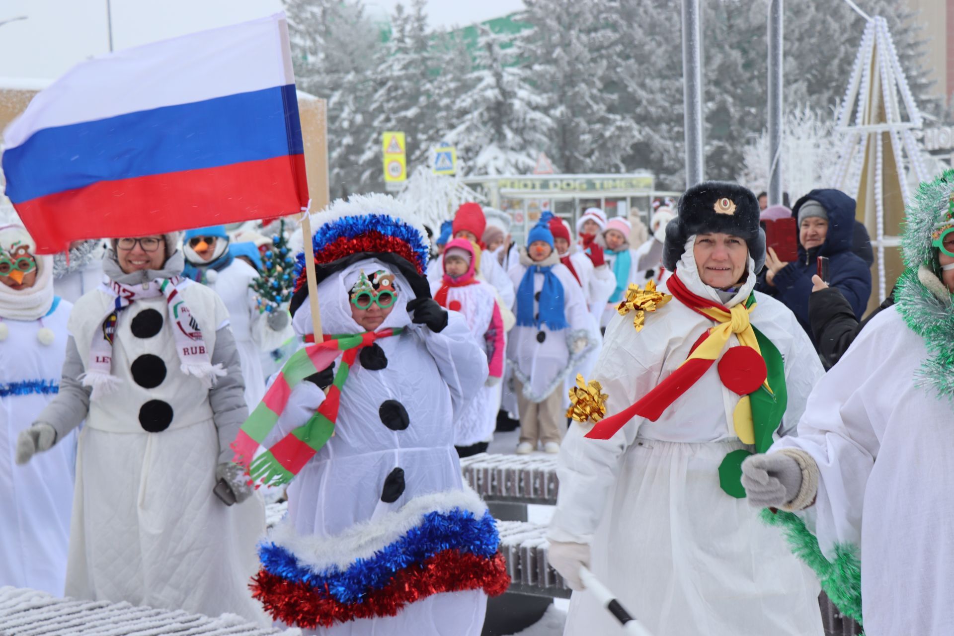 В Нурлате состоялся фестиваль креативных санок «СаниFest» (фоторепортаж)