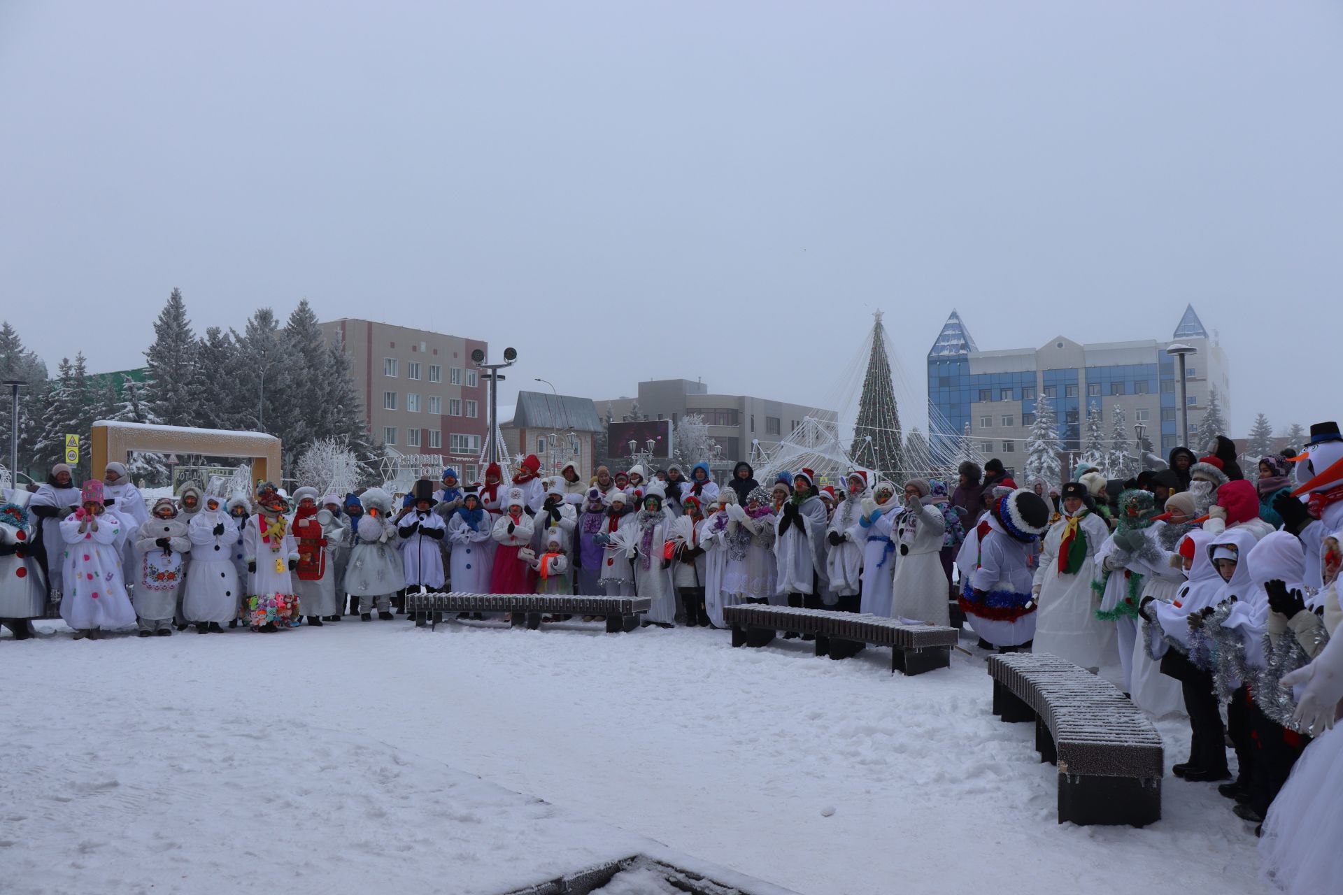 В Нурлате состоялся фестиваль креативных санок «СаниFest» (фоторепортаж)