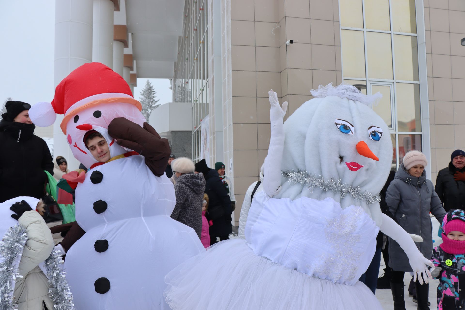 В Нурлате состоялся фестиваль креативных санок «СаниFest» (фоторепортаж)