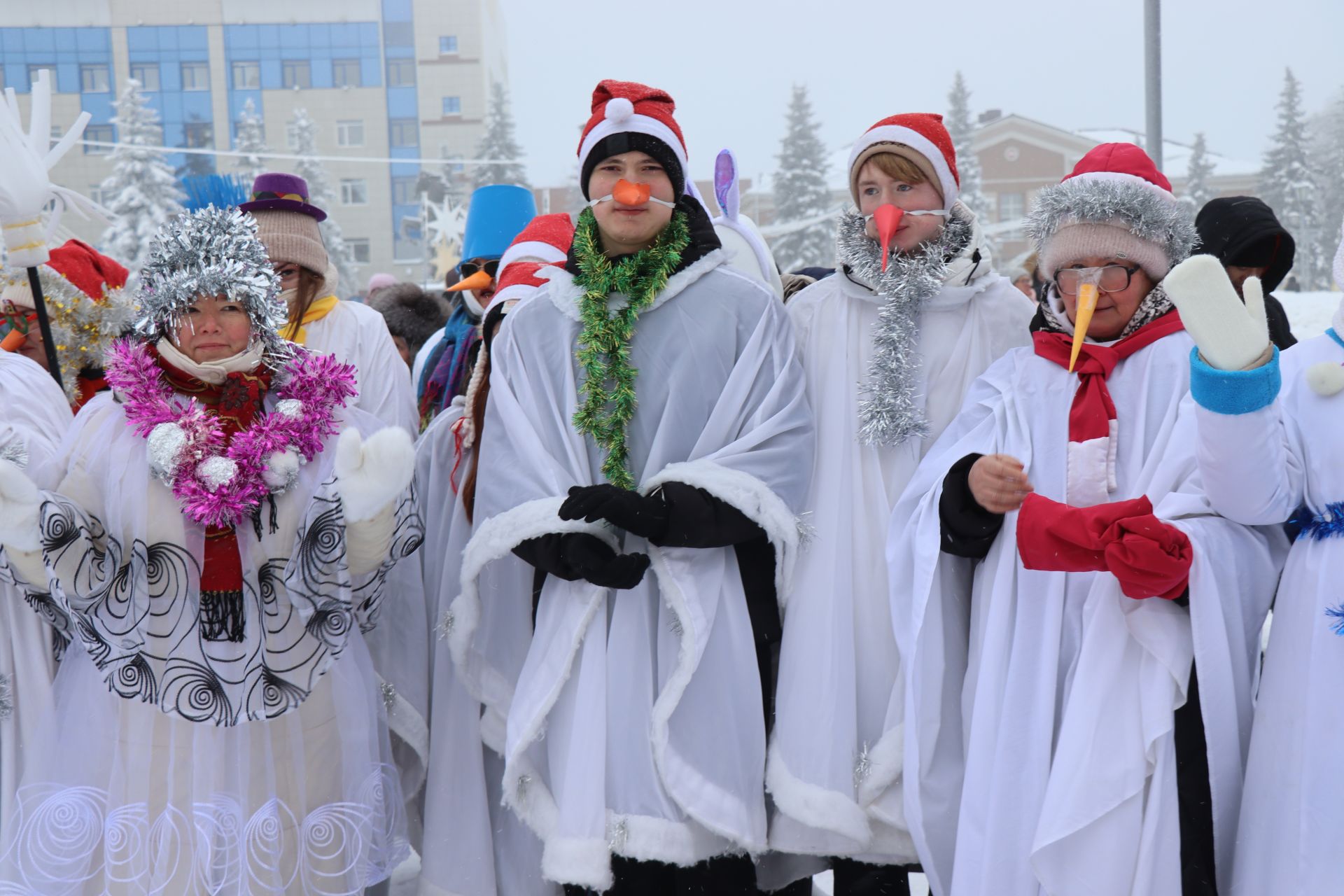 В Нурлате состоялся фестиваль креативных санок «СаниFest» (фоторепортаж)