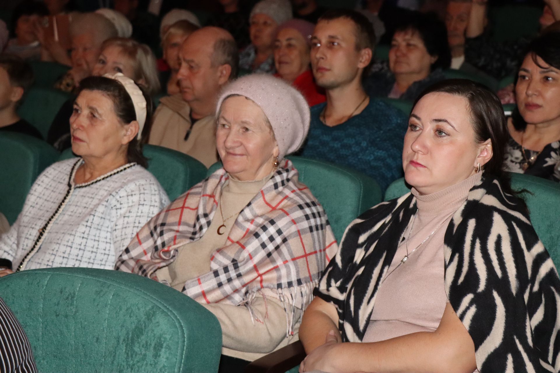 В Нурлате прошел праздничный концерт, посвященный Международному дню инвалидов