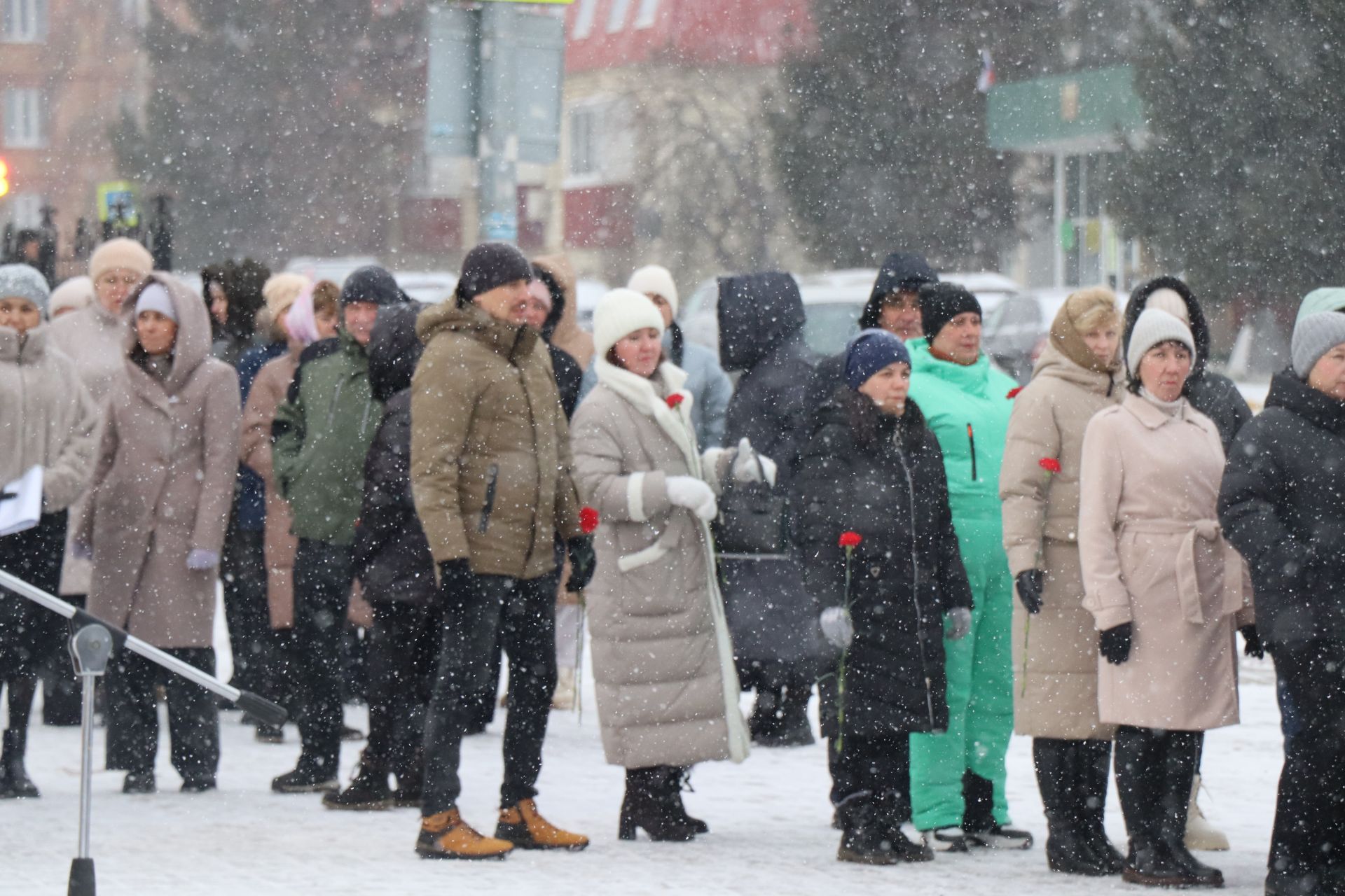 В Нурлате в День героев Отечества прошел торжественный митинг