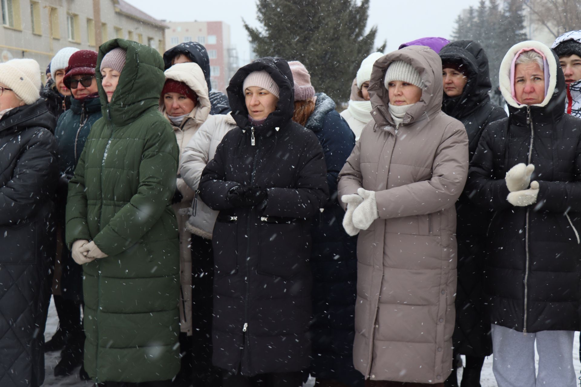 В Нурлате в День героев Отечества прошел торжественный митинг