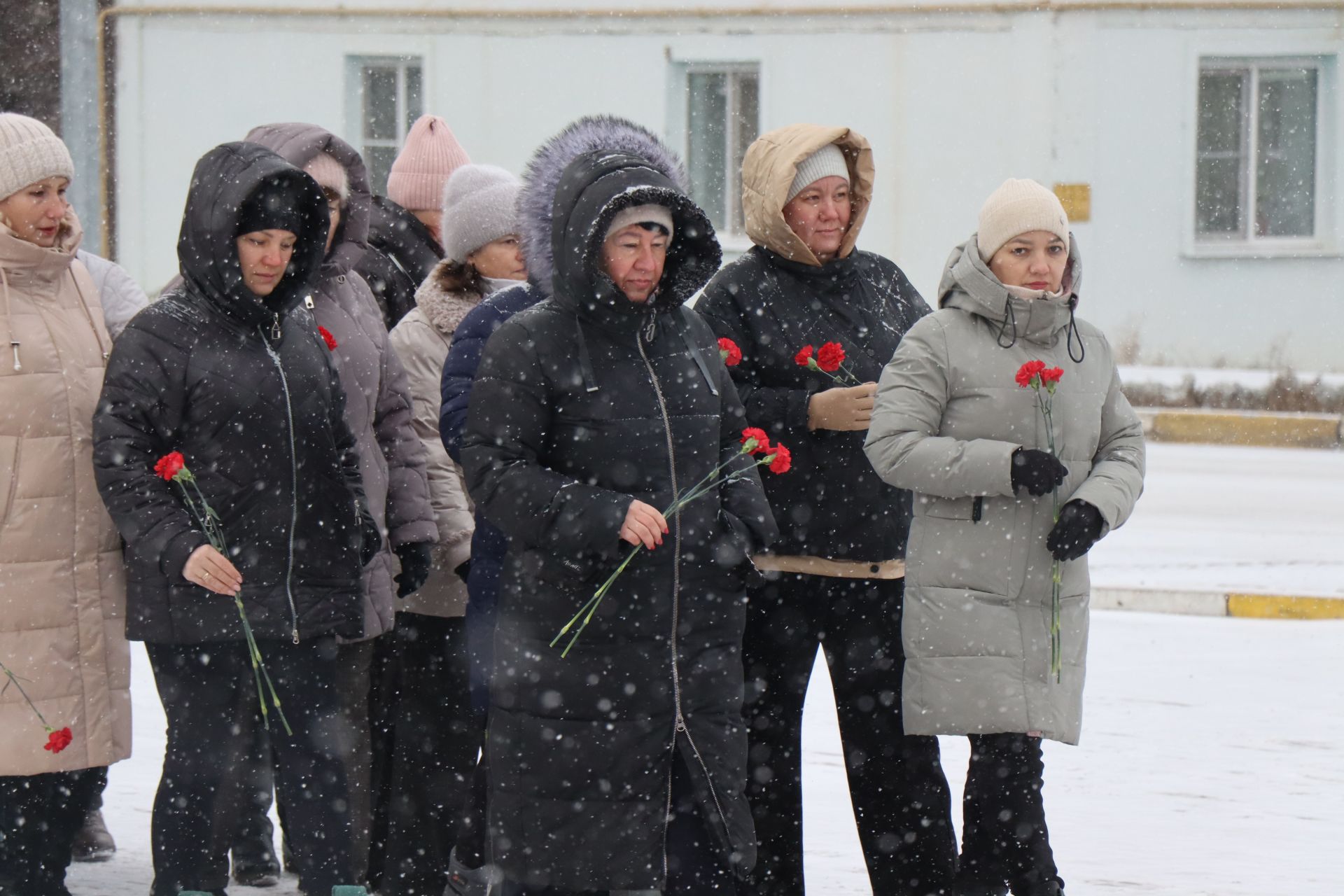 В Нурлате в День героев Отечества прошел торжественный митинг