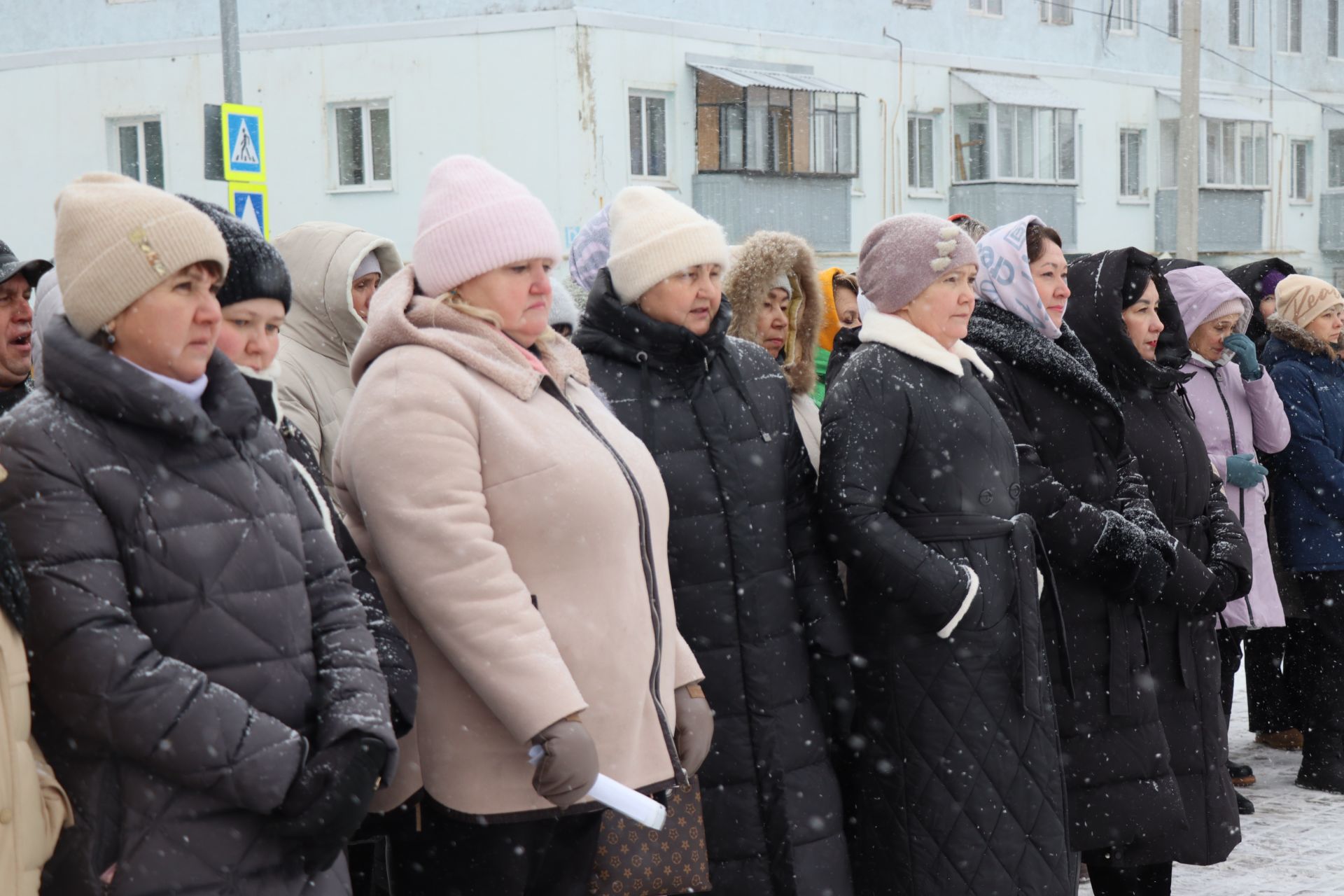 В Нурлате в День героев Отечества прошел торжественный митинг