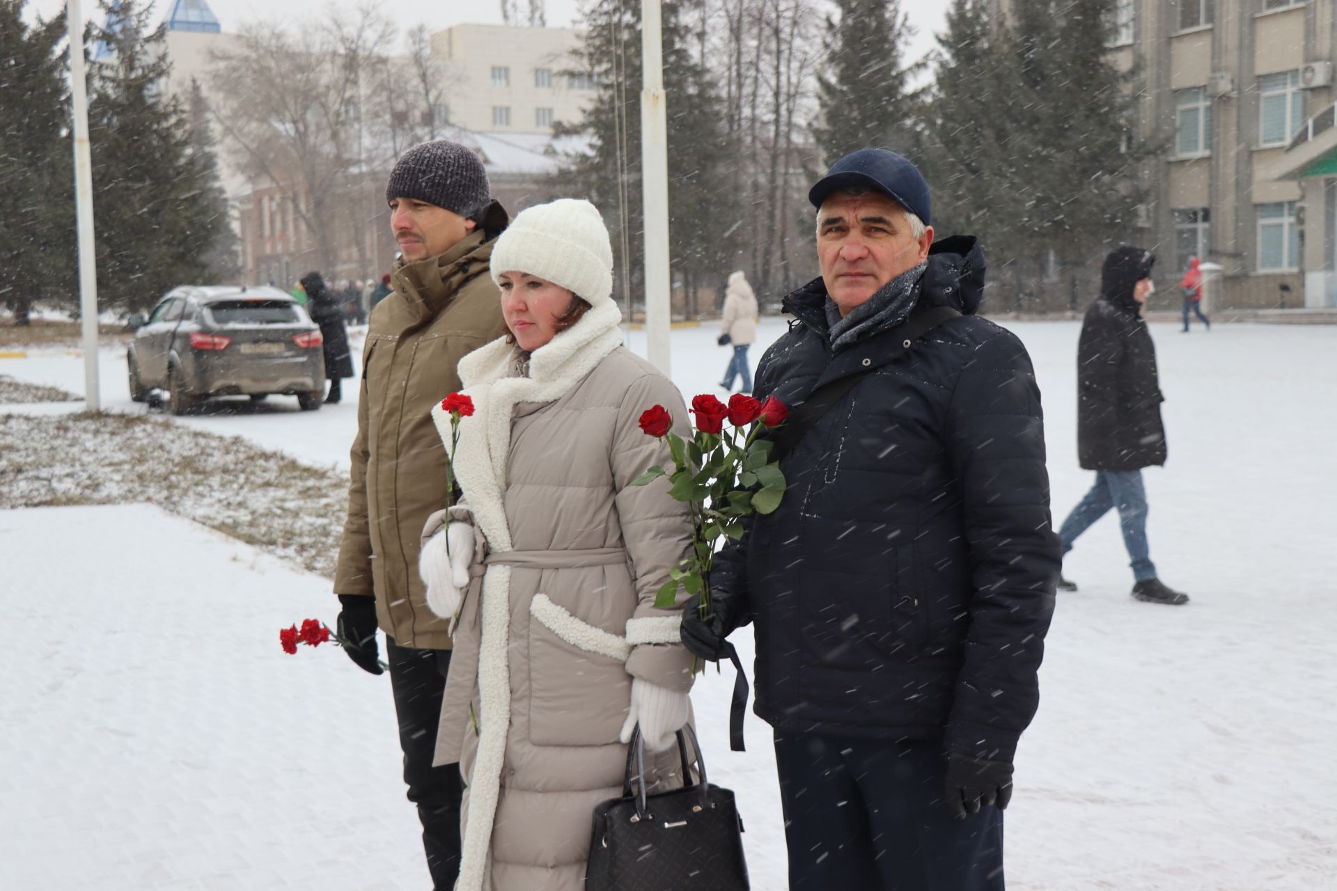 В Нурлате в День героев Отечества прошел торжественный митинг